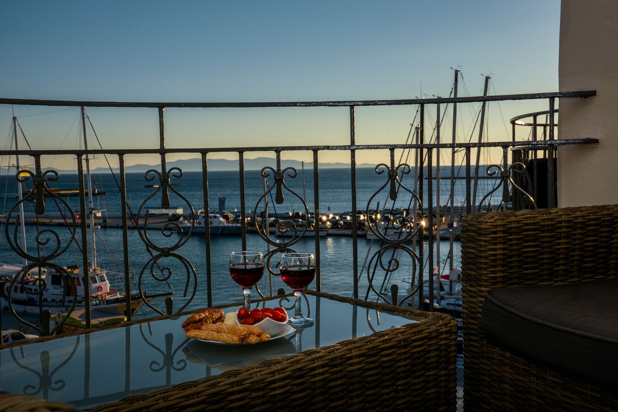 Poseidonio Hotel Тинос Экстерьер фото