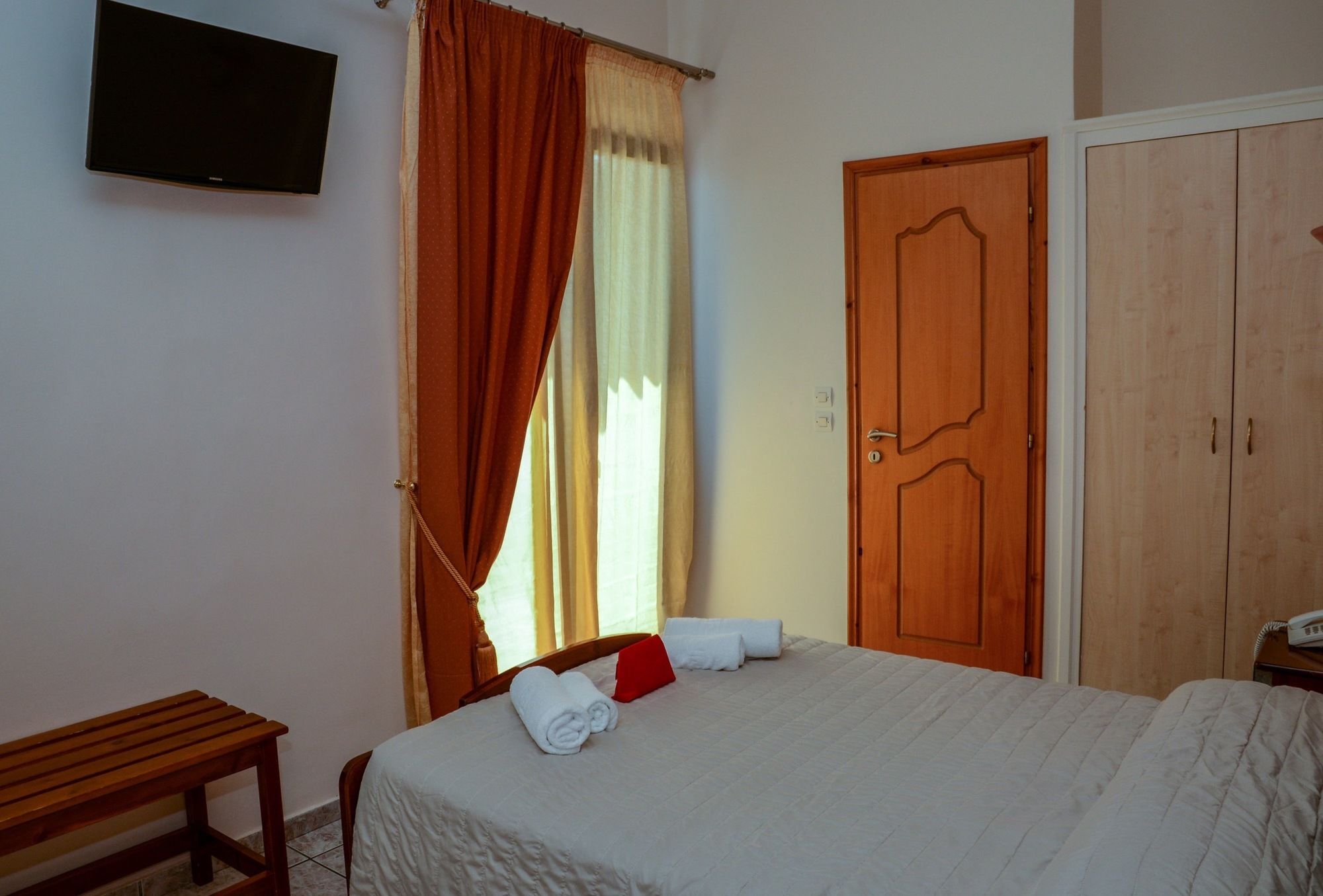 Poseidonio Hotel Тинос Экстерьер фото